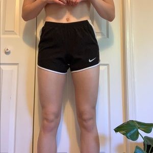 Nike athletic shorts | women’s XS